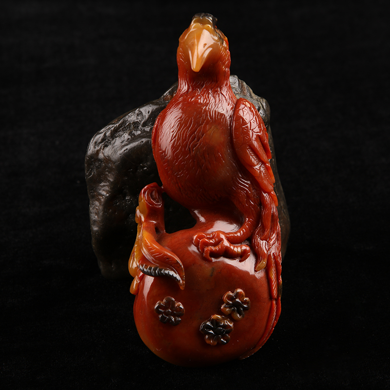精美的现代黄龙玉雕艺术品（四）