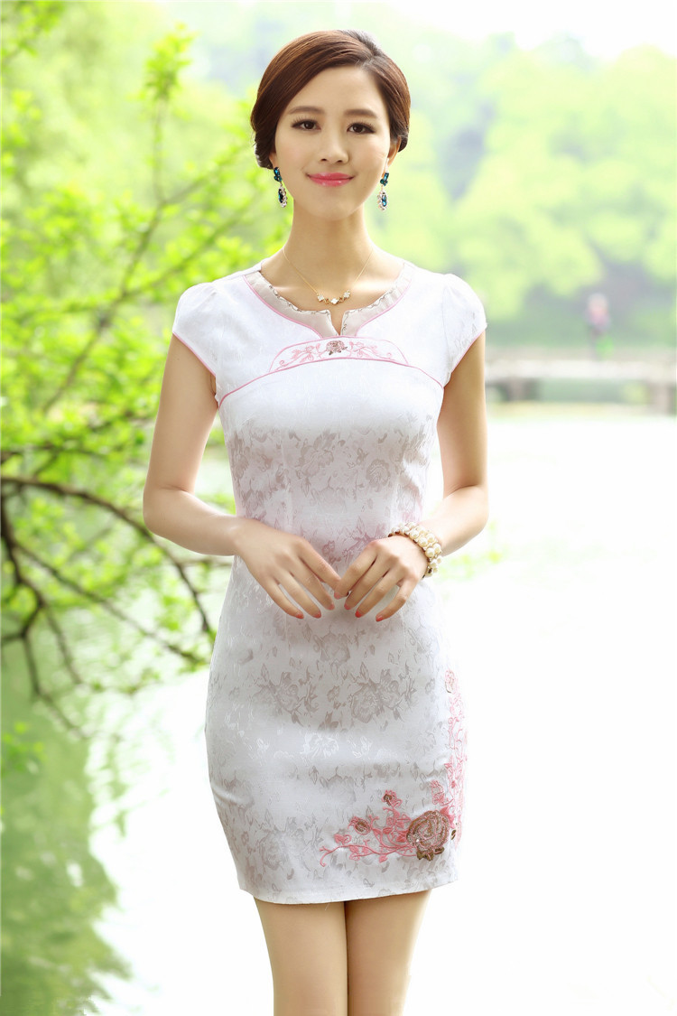 气质如兰中国风旗袍创意设计