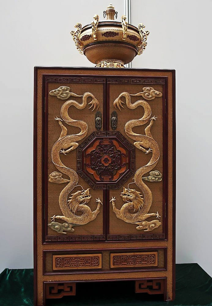 精美的中国现代竹编艺术工艺品