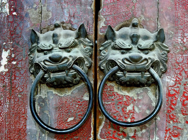 各式各样中国传统建筑中的门