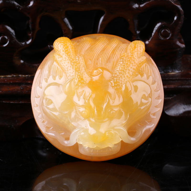 精美的现代黄龙玉雕艺术品（五）