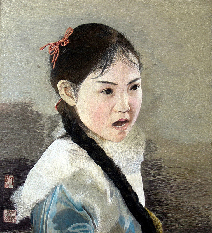 精美逼真的沈绣京剧花旦人物