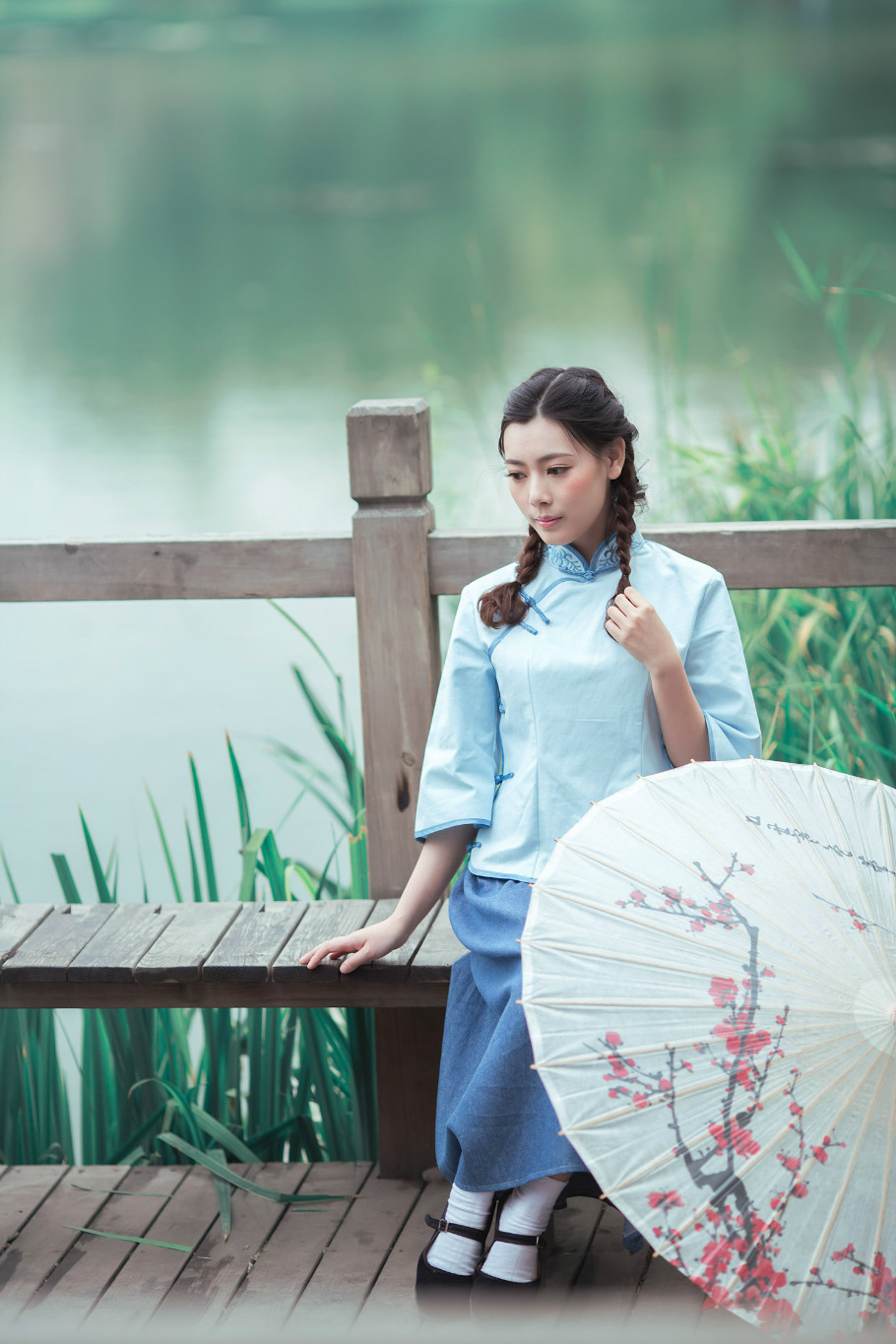 民国风情美女服饰艺术