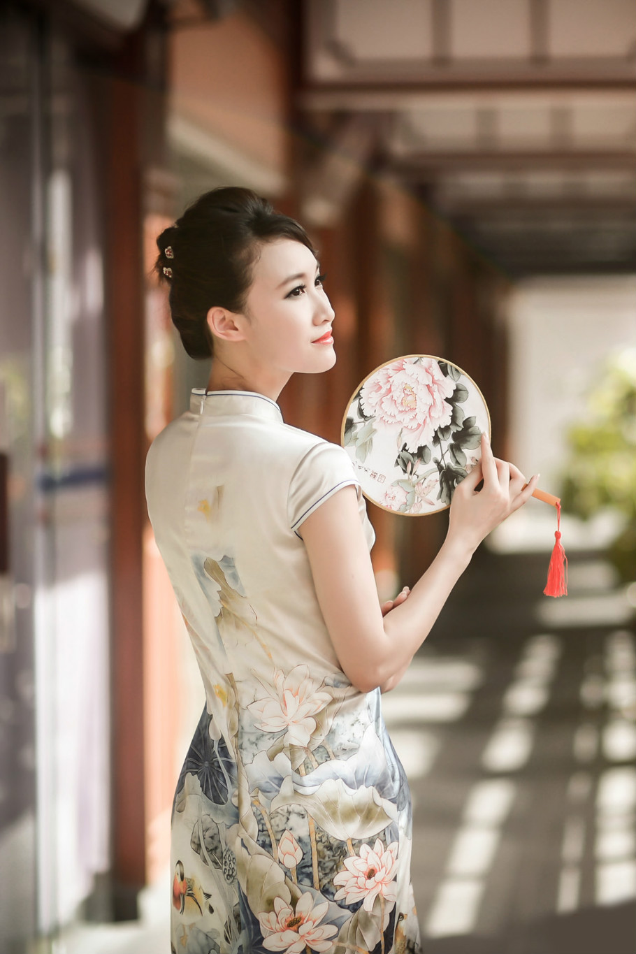 民国风情美女服饰艺术