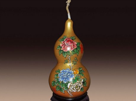 精美的中国风葫芦彩绘艺术品（