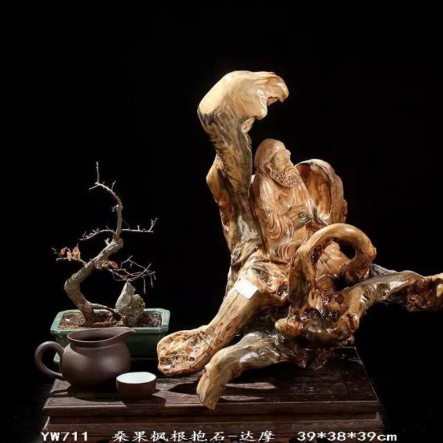 精美的根抱石根雕艺术(二)