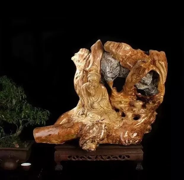 精美的根抱石根雕艺术(一)